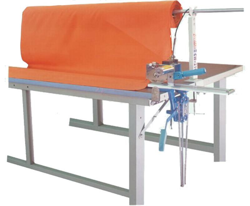 Máy cắt đầu bàn  LEE WAI